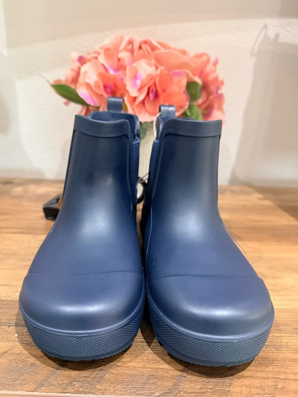 Bearpaw Little & Big Kid Unisex Chelsea Flat Heel Rain Boots in navy size 11